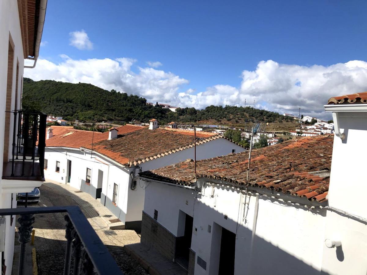 Casa Bheinn Aracena Bagian luar foto