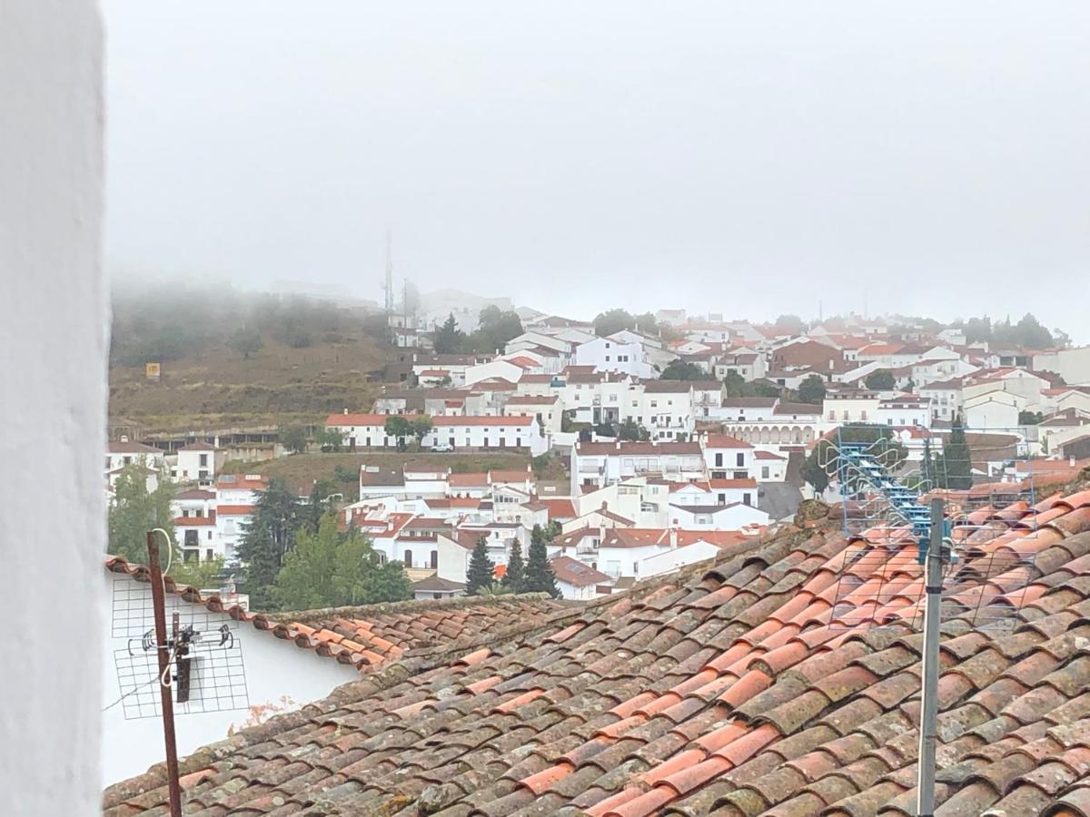 Casa Bheinn Aracena Bagian luar foto