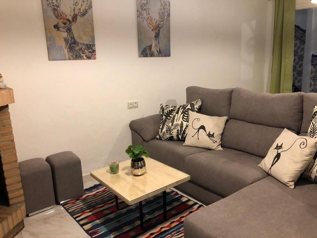 Casa Bheinn Aracena Bagian luar foto